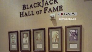 Isa pang sikat na manlalaro ng blackjack, si Ken Uston ay miyembro ng The Blackjack Hall of Fame.