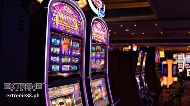 Gumagamit ang mga modernong slot machine ng mga computer program na tinatawag na Random Number Generators (RNGs) upang magpasya sa kinalabasan ng bawat spin.